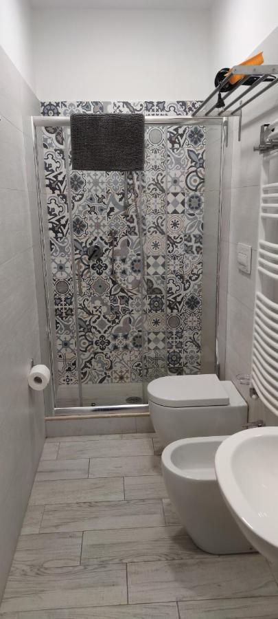 Guest House Via Milano 카탄차로 외부 사진
