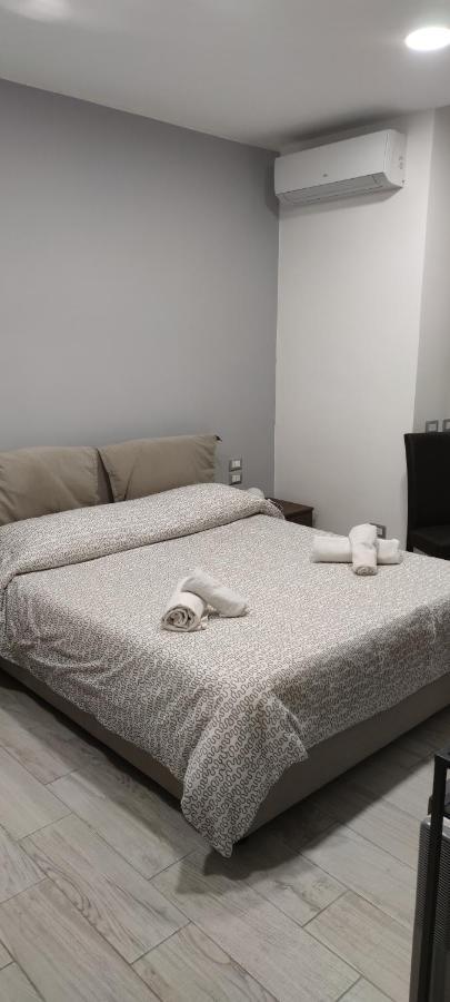 Guest House Via Milano 카탄차로 외부 사진
