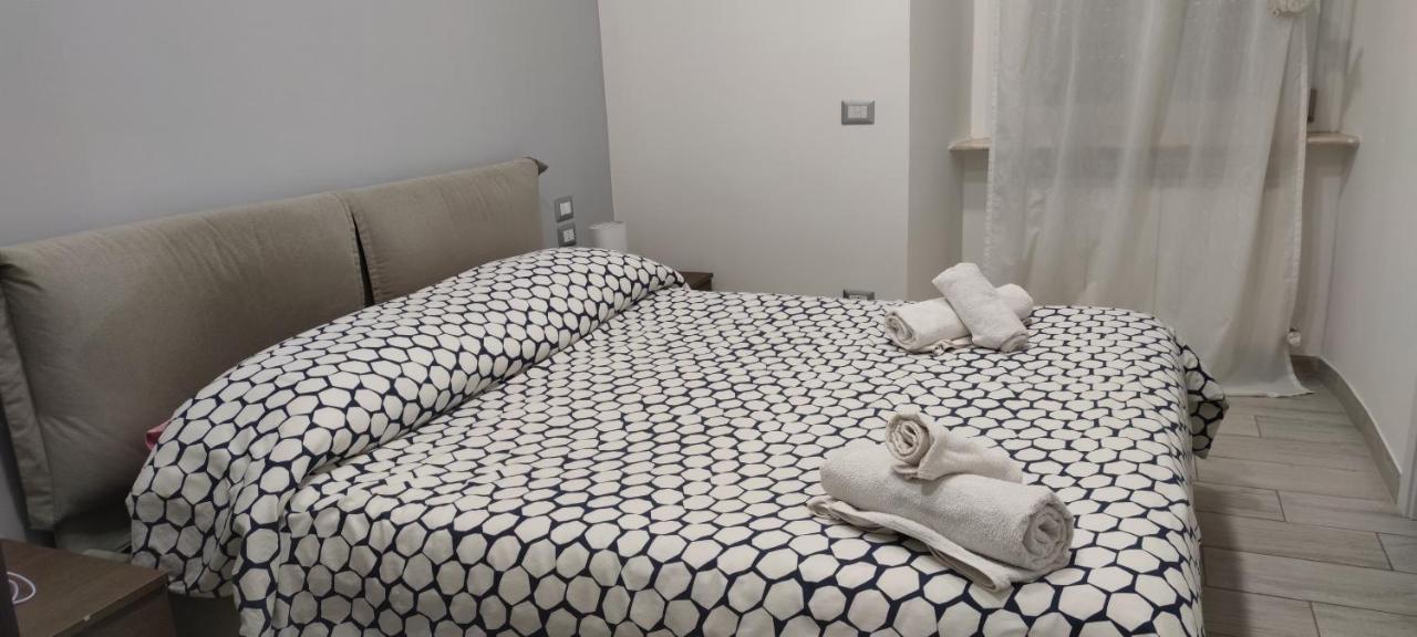 Guest House Via Milano 카탄차로 외부 사진