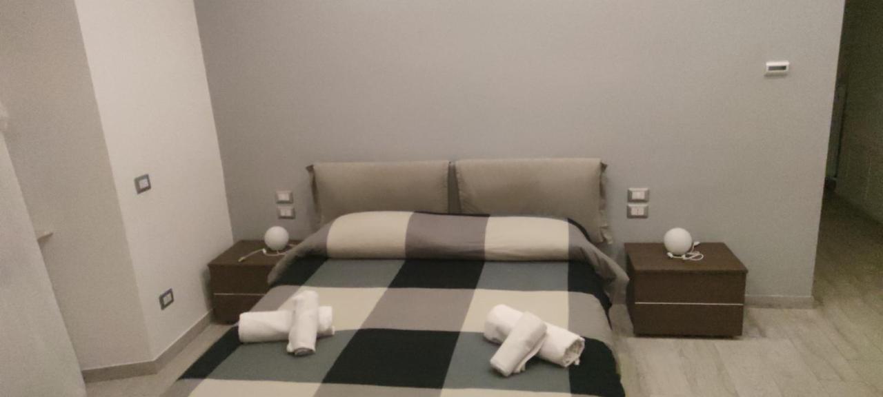 Guest House Via Milano 카탄차로 외부 사진