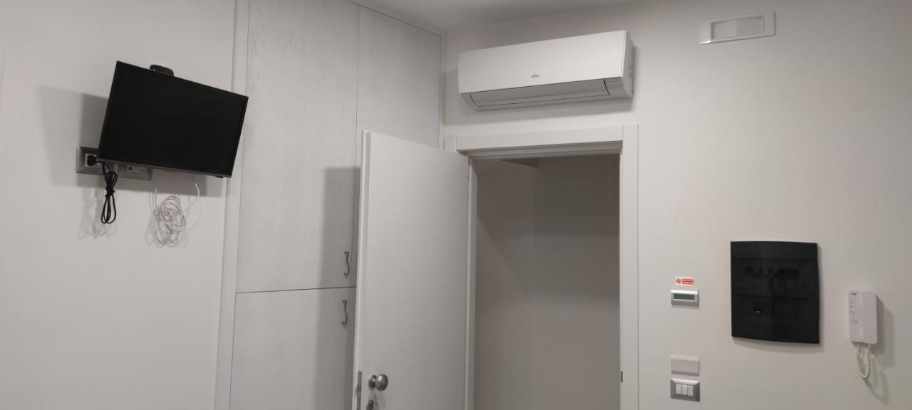 Guest House Via Milano 카탄차로 외부 사진