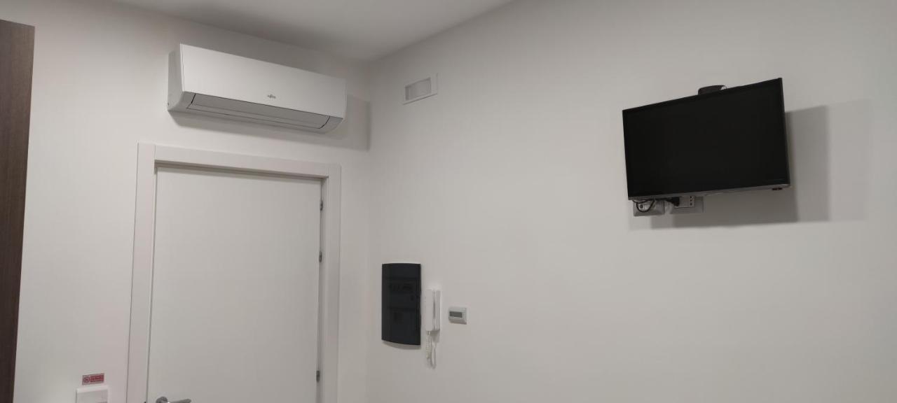 Guest House Via Milano 카탄차로 외부 사진