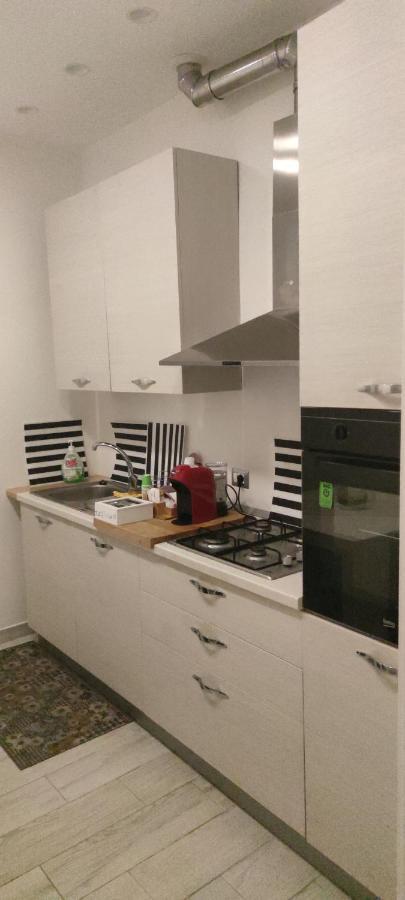 Guest House Via Milano 카탄차로 외부 사진